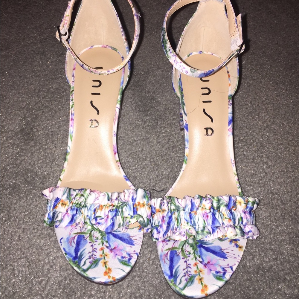 Final Sale Unisa Floral Strapped Heeled Sandals